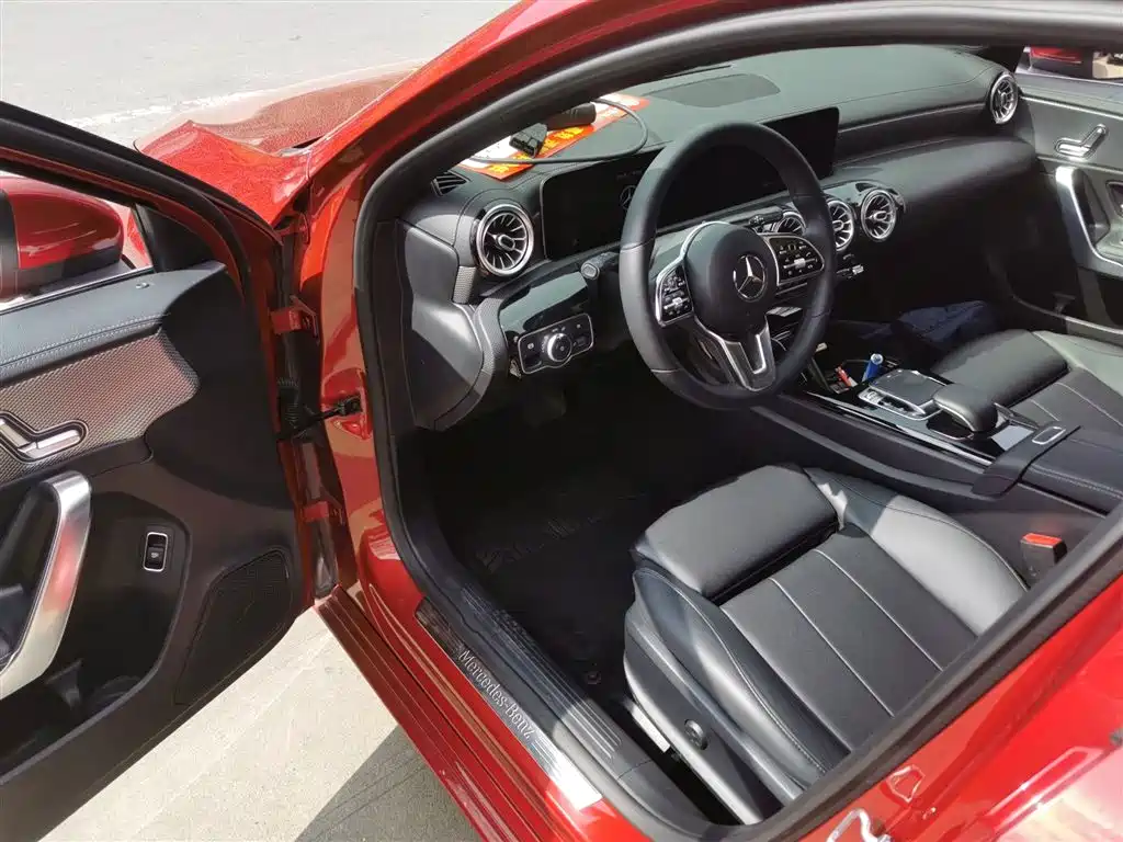 Mercedes-Benz A-Class 2020 A 200 L фото 12