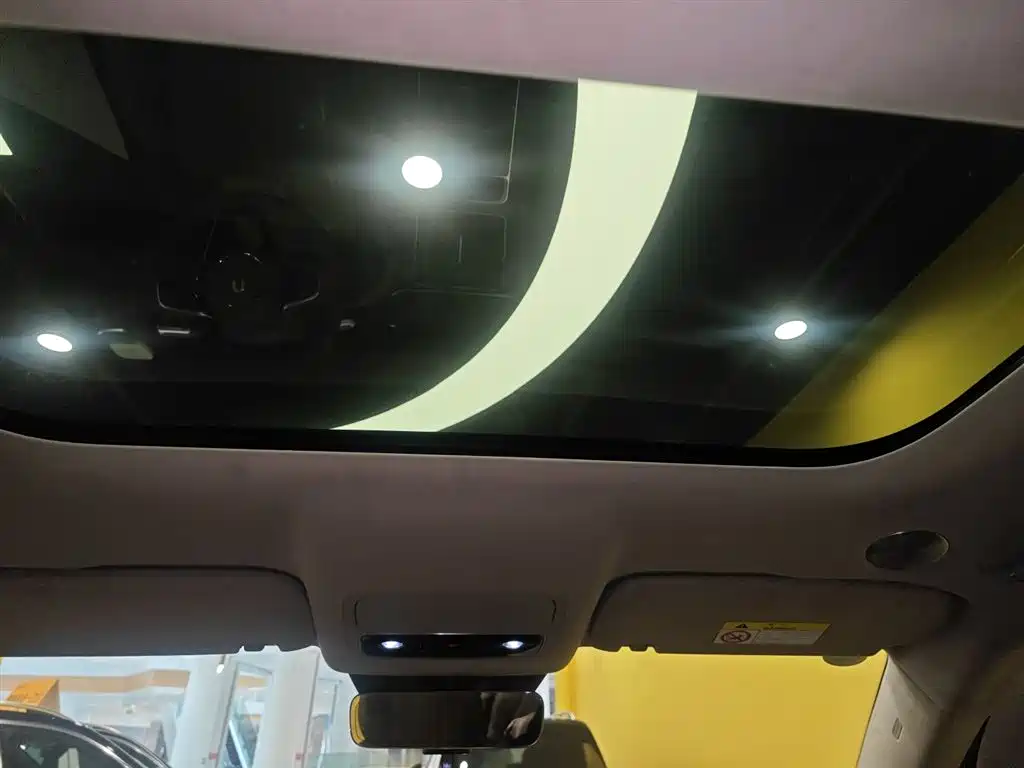 AITO Wenjie AITO M9 2025 Extended Range Ultra 52kWh 6-Seater фото 18