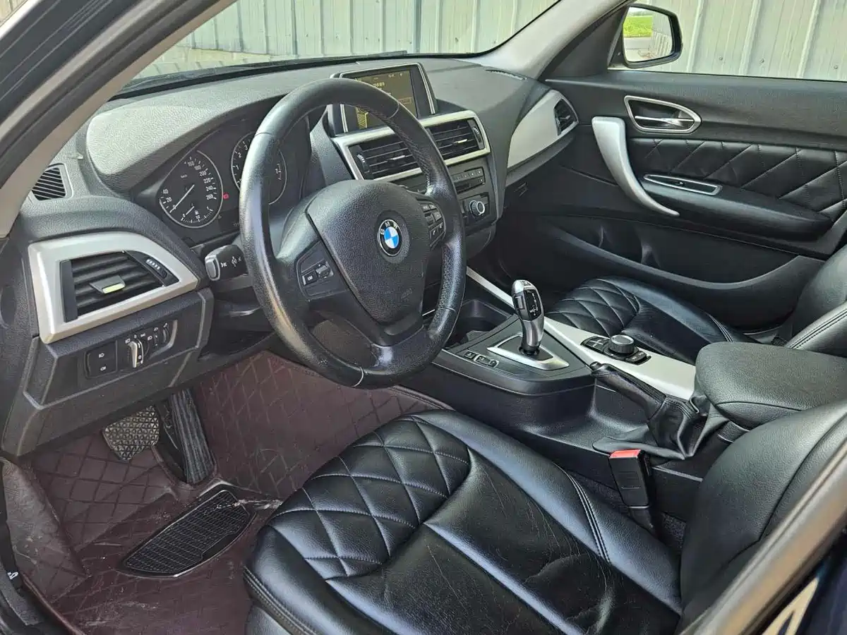 BMW 1 Series (Import) 2013 Facelift 116i Leading Model фото 9