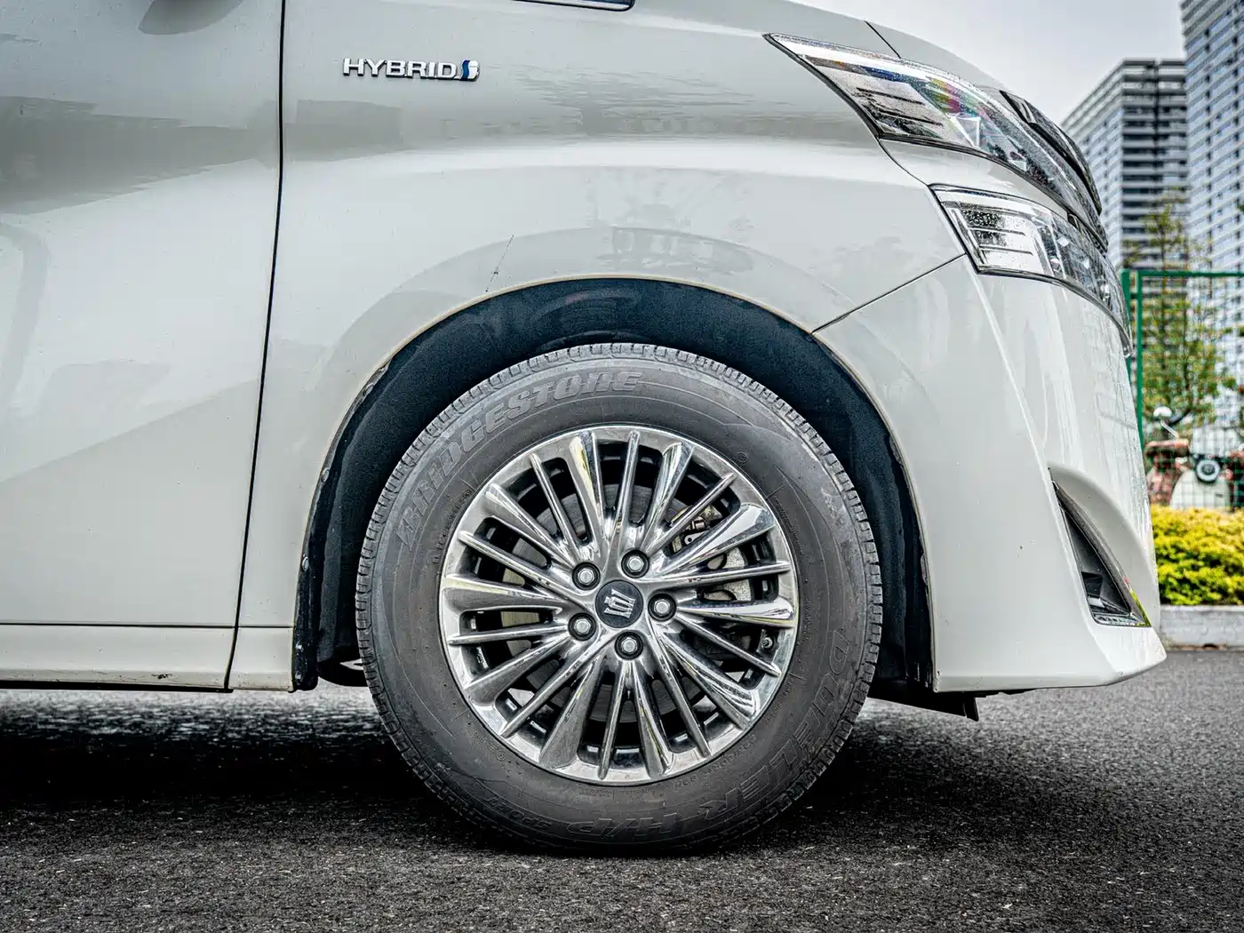Toyota Vellfire 2021 Crown Hybrid 2.5L HV Premium Edition фото 8