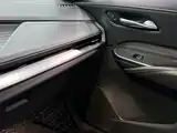 Фото 15 - Cadillac XT4