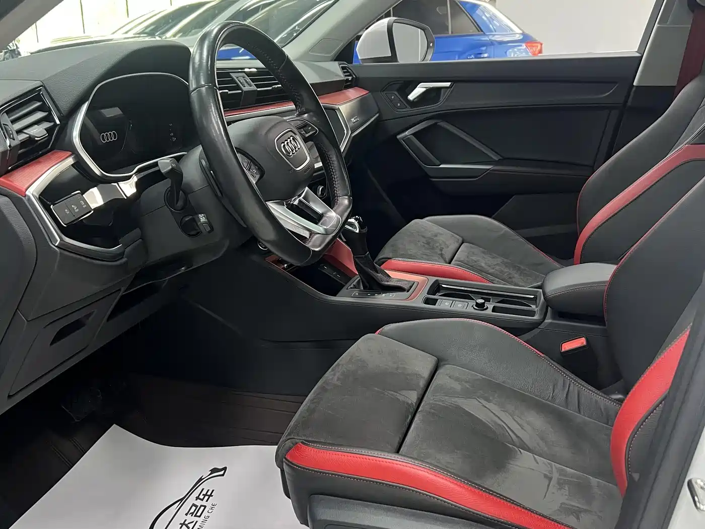Audi Q3 2022 35 TFSI Fashion Dynamic фото 19