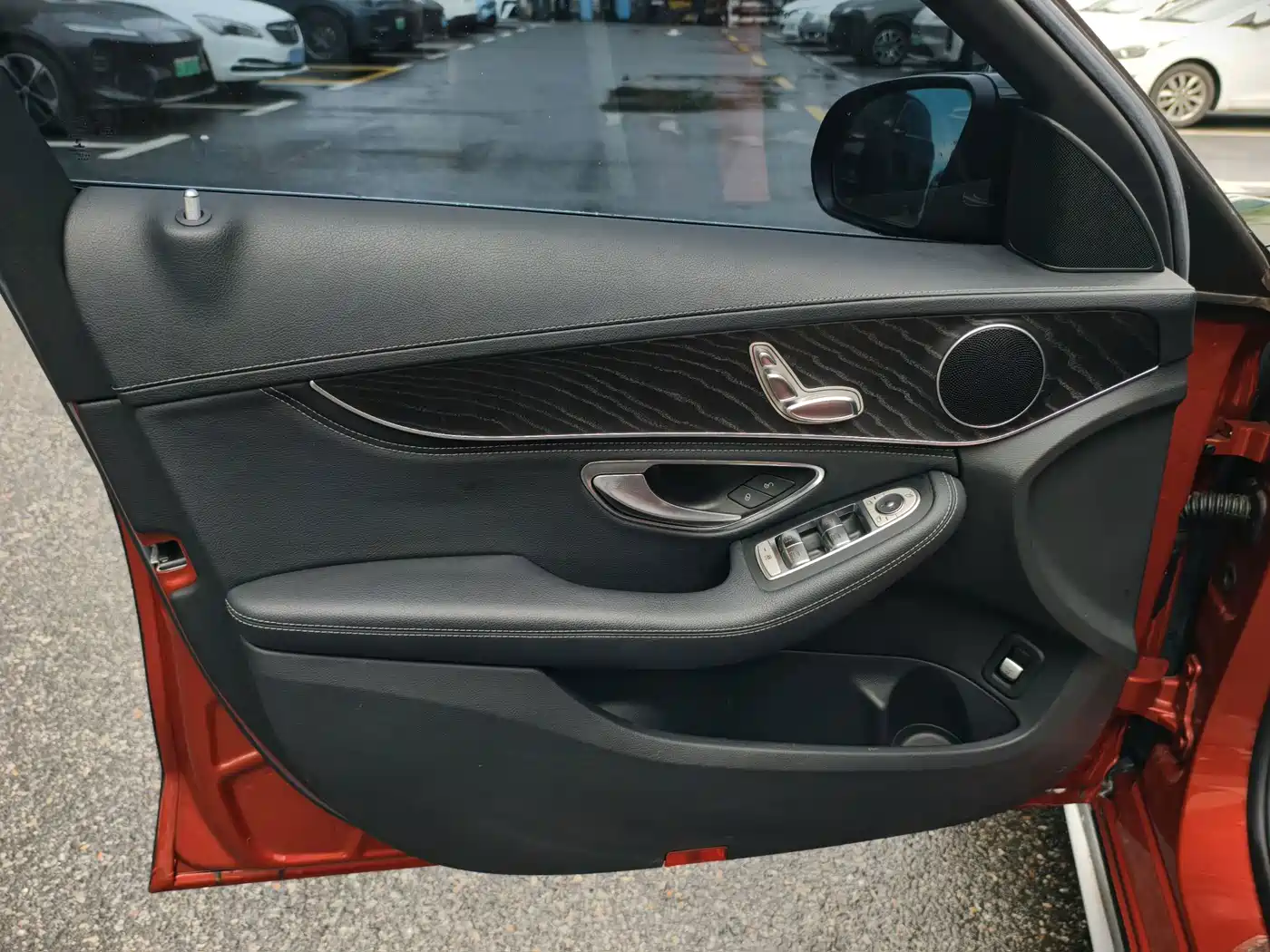 Photo 7 - Mercedes-Benz C-Class
