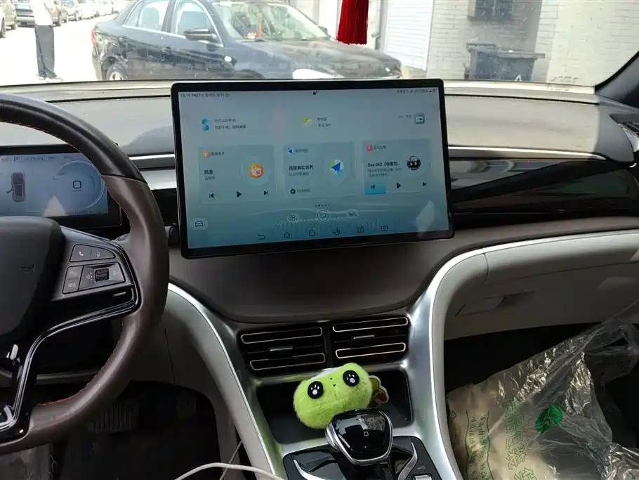 BYD Song Pro New Energy 2022 DM-i 110km Flagship Pro фото 13