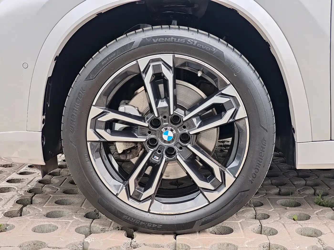 BMW X1 2023 sDrive25Li M Sport Package фото 4