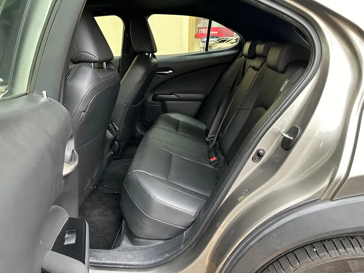 Lexus UX Electric 2021 2020 300e Pure Yue Edition