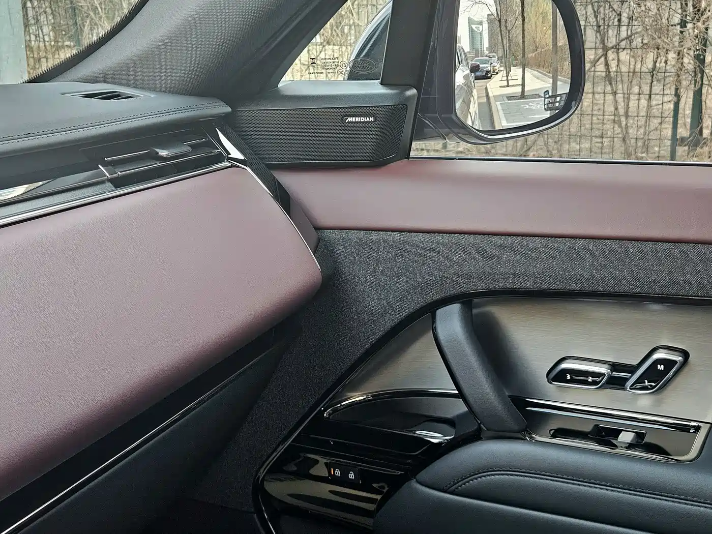 Land Rover Range Rover Sport 2023 400PS Dynamic SE фото 15