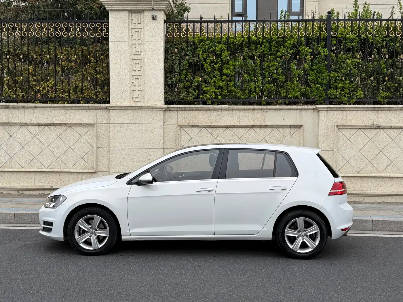 Volkswagen Golf 2015 1.4TSI Automatic Comfort фото 3