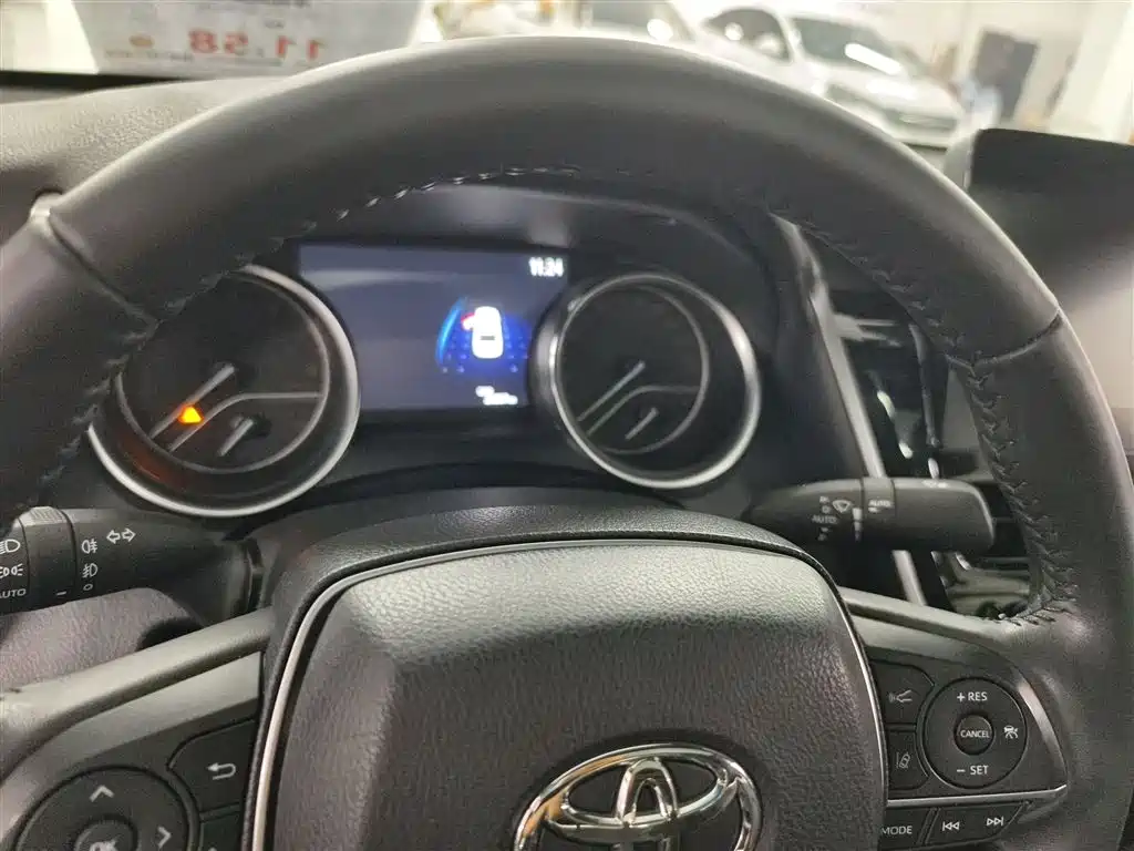 Toyota Camry 2021 2.0G Luxury Edition фото 6