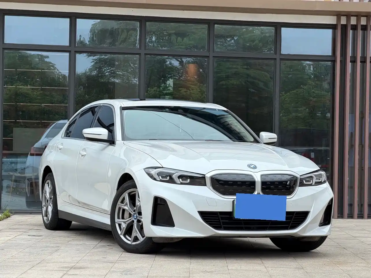 BMW i3 2022 eDrive 35 L фото 3