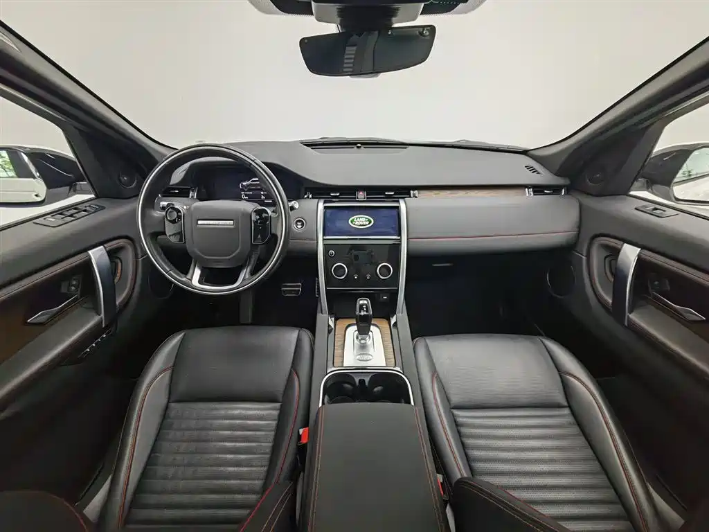 LAND ROVER DISCOVER NEW ENERGY SOURCES FOR SPORTS