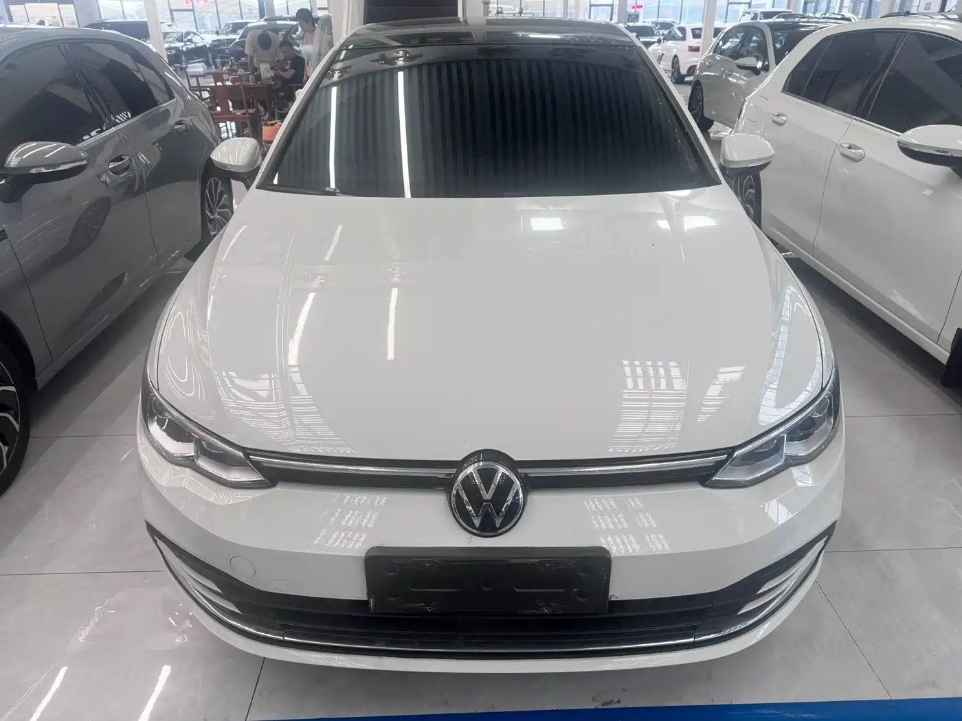 Volkswagen Golf 2023 Facelift 280TSI DSG Pro фото 2