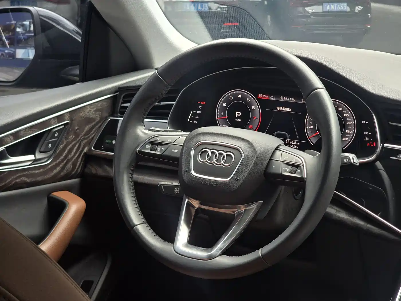 Audi Q8 2019 55 TFSI Luxury Dynamic фото 16