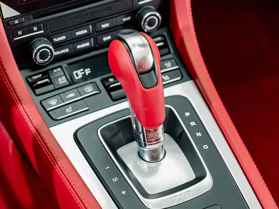 صورة 13 - Porsche 718