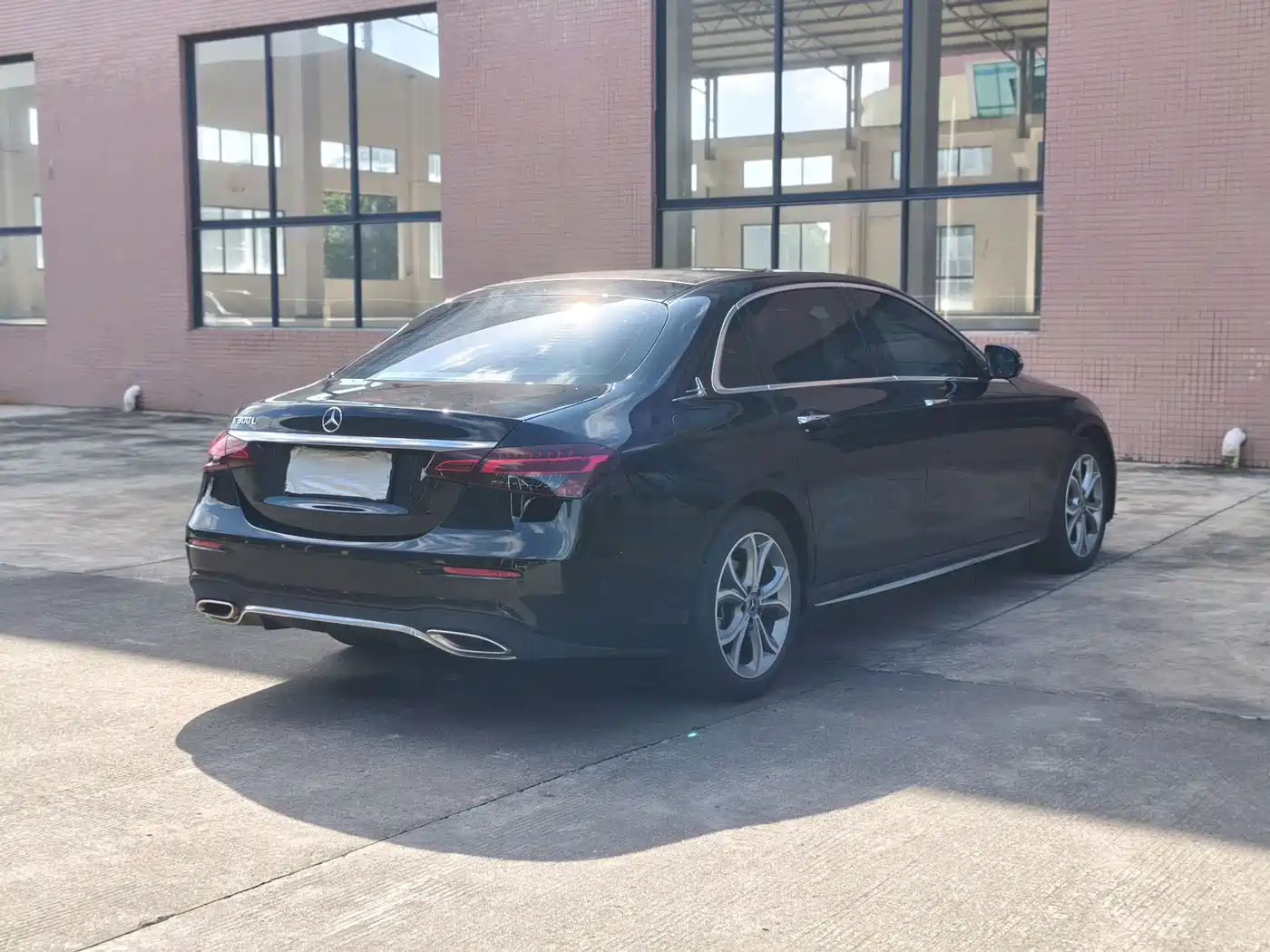 Mercedes-Benz E-Class 2023 Facelift E 300 L Sport Luxury фото 6