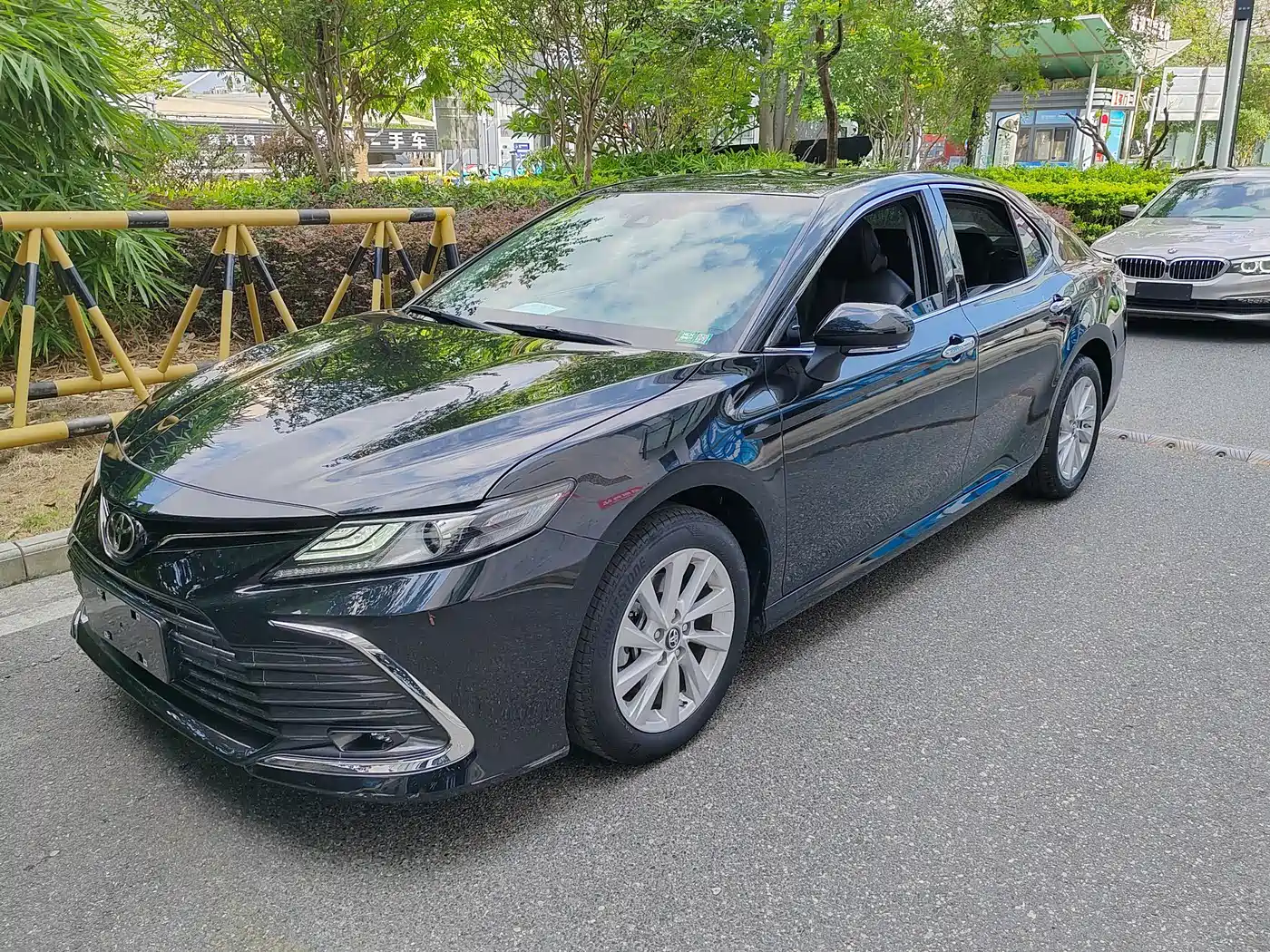 Toyota Camry 2021 2.0G Luxury Edition