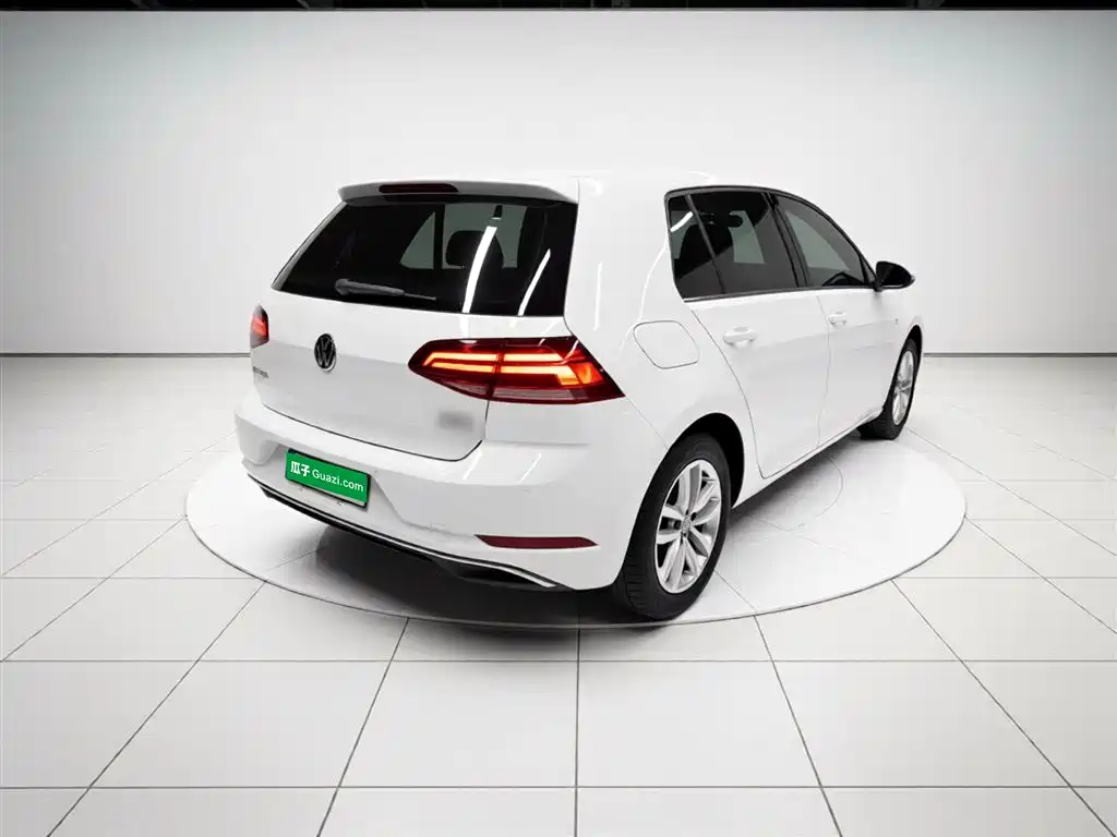 Volkswagen Golf 2018 230TSI Automatic Comfort фото 7
