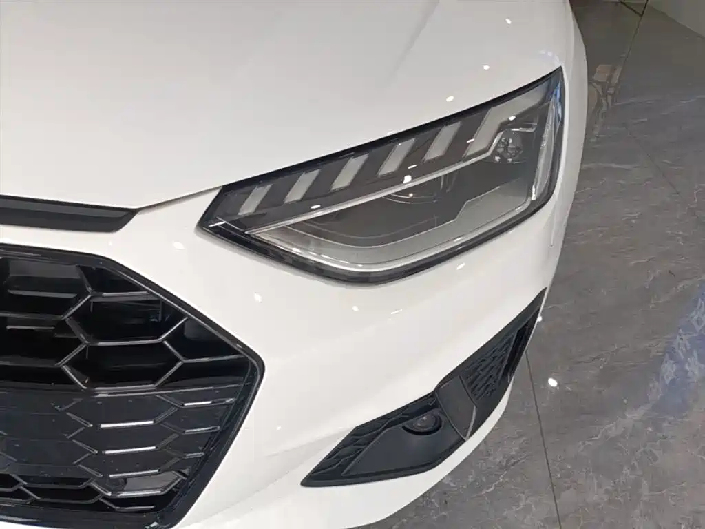 Audi A4L 2024 40 TFSI Luxury Dynamic фото 24