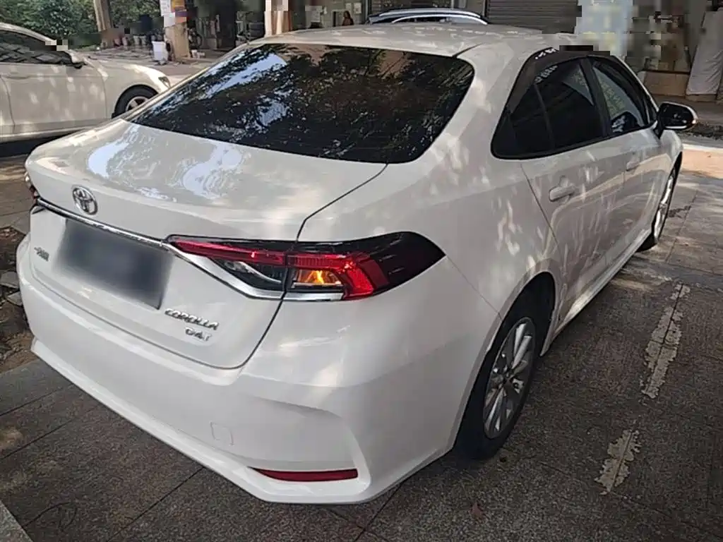 Toyota Corolla 2021 1.2T S-CVT Elite PLUS Edition фото 7