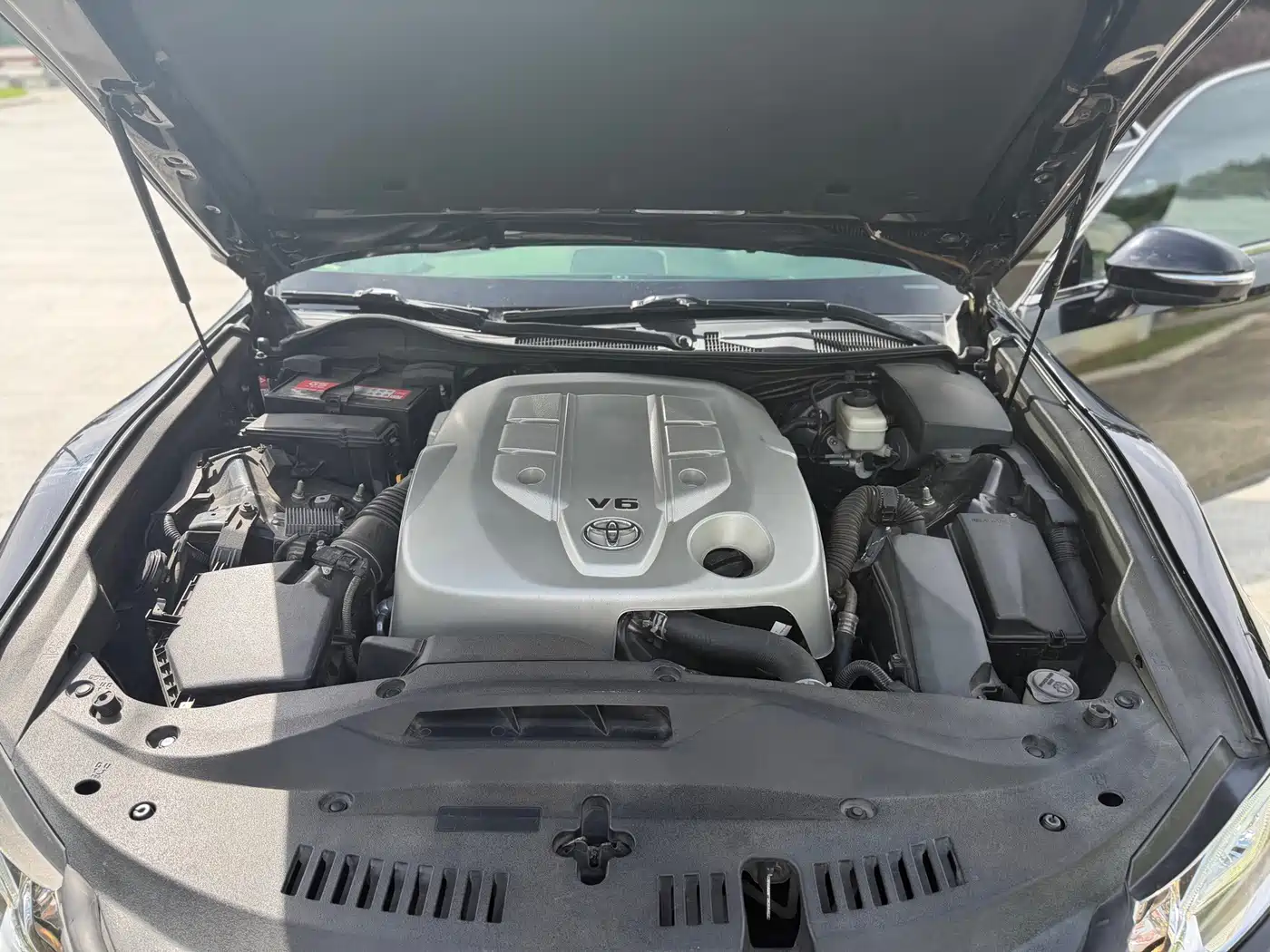 Фото 14 - Toyota Crown