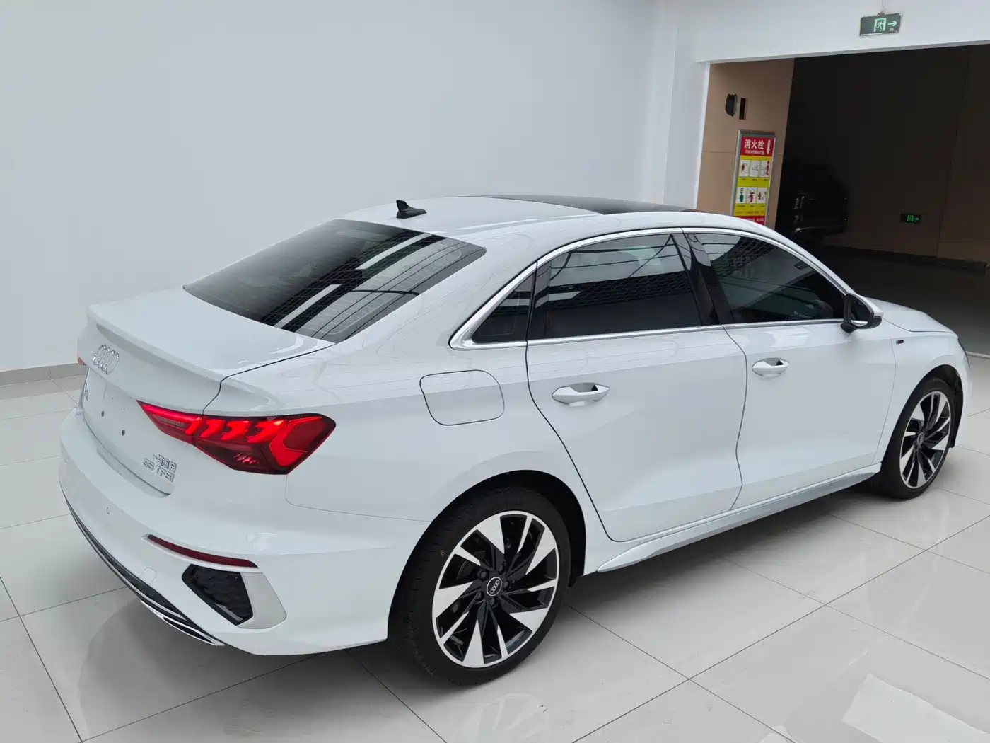 Audi A3 2023 A3L Limousine 35 TFSI Fashion Sport фото 5