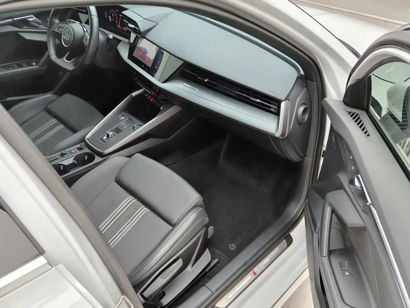 Audi A3 2023 A3L Limousine 35 TFSI Fashion Sport фото 12