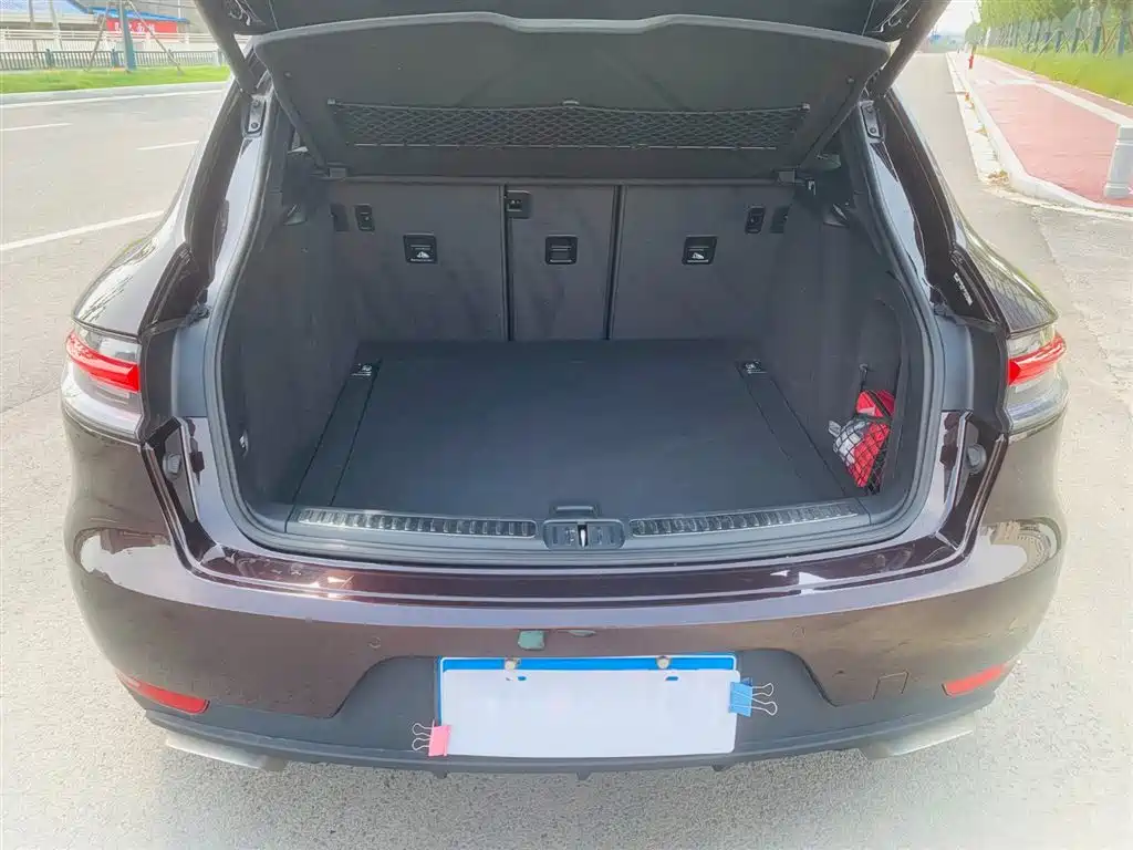 Porsche Macan 2018 Macan 2.0T фото 23