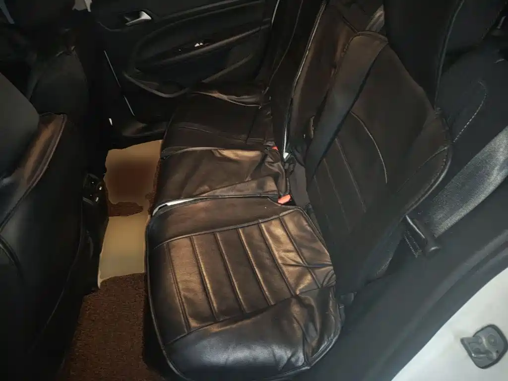 Peugeot 408 2014 1.8L Automatic Luxury Edition фото 14