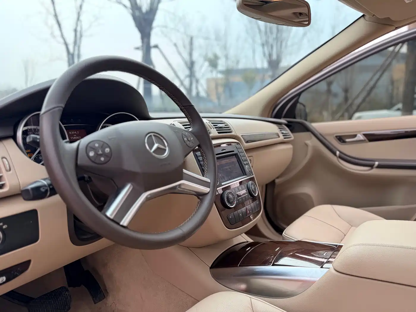 Mercedes-Benz R-Class 2011 R 350 L 4MATIC фото 5