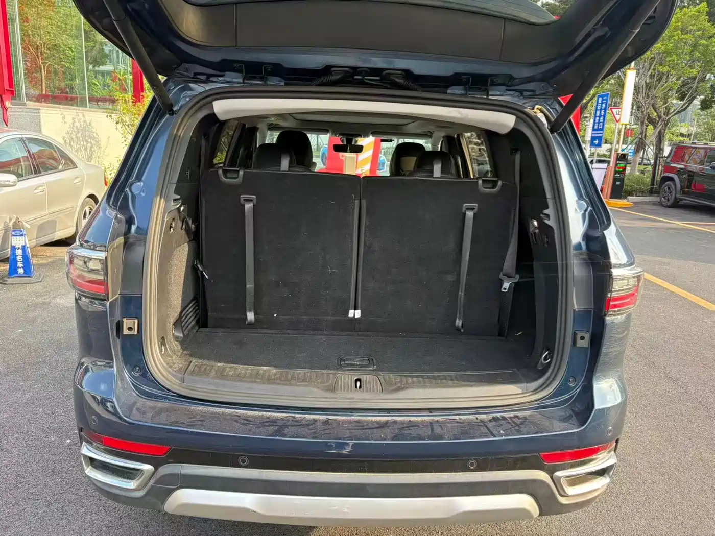 Jeep Grand Commander 2021 2022 2.0T 2WD Luxury Edition