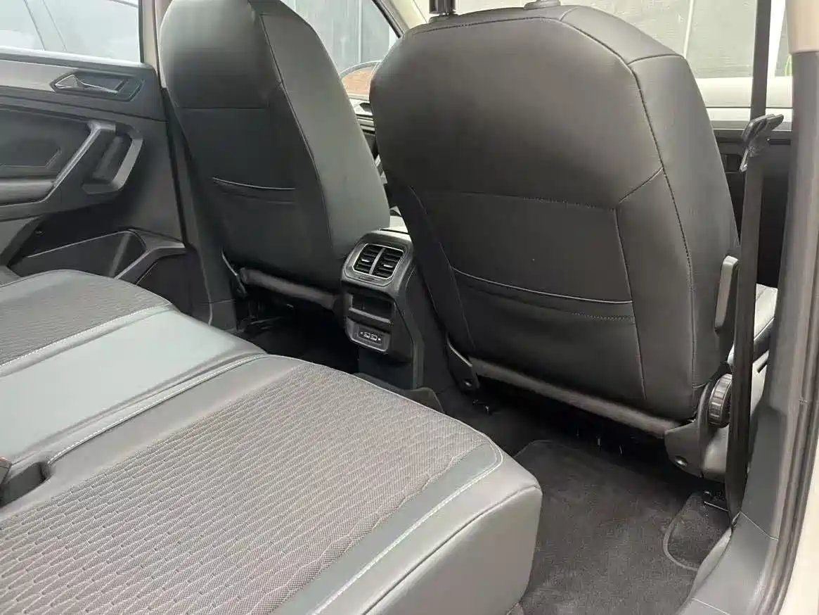 Volkswagen Tiguan L 2019 330TSI Automatic 2WD Trend Edition China VI фото 9