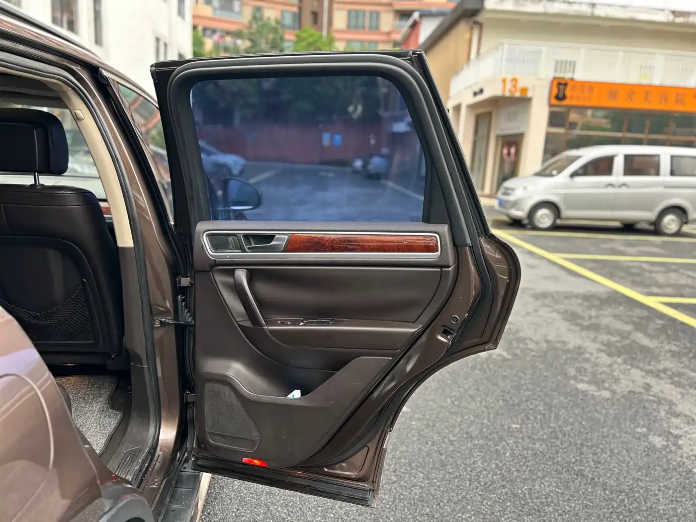 Volkswagen Touareg 2011 3.0TDI Diesel Comfort фото 26