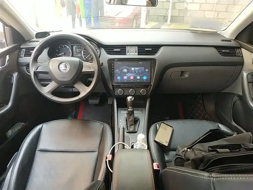 Škoda Octavia 2015 1.4TSI DSG逸致版 фото 10