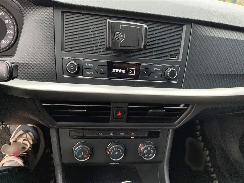 Volkswagen Lavida 2018 1.5L Auto Trend Edition China V фото 6