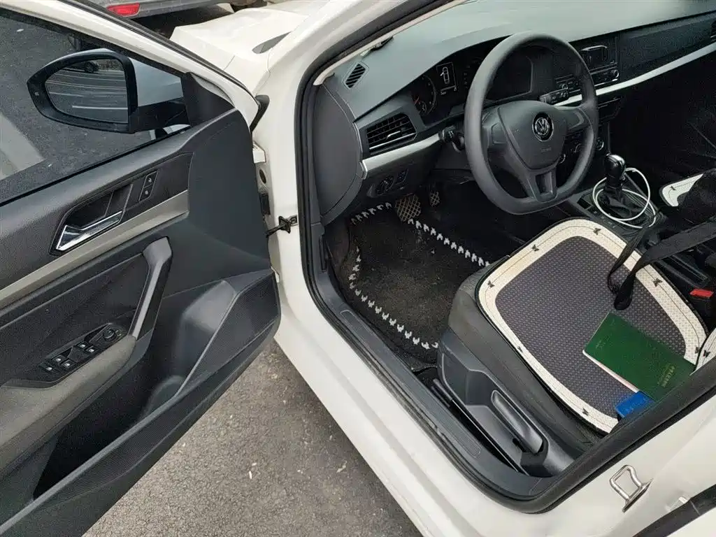 Volkswagen Lavida 2018 1.5L Auto Trend Edition China V фото 14