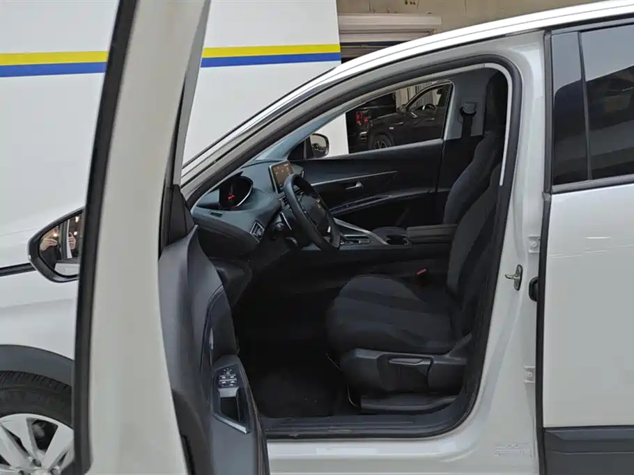 Peugeot 4008 2018 350THP Comfort Edition фото 9