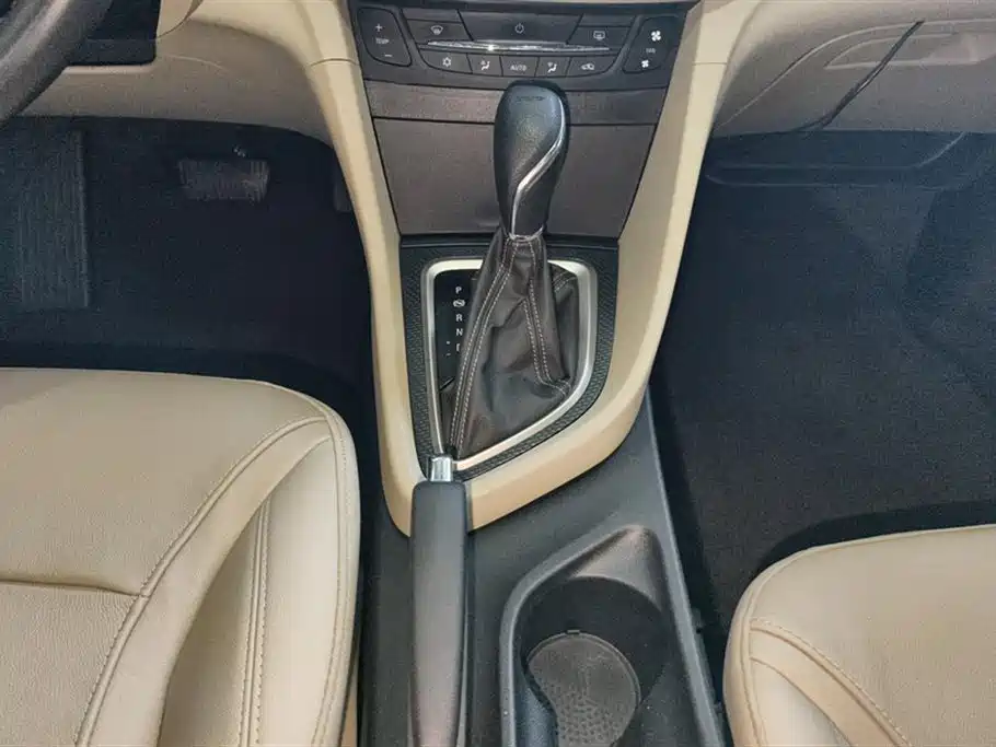 Buick Excelle 2019 15T DCT Connected Elite Type China VI фото 16