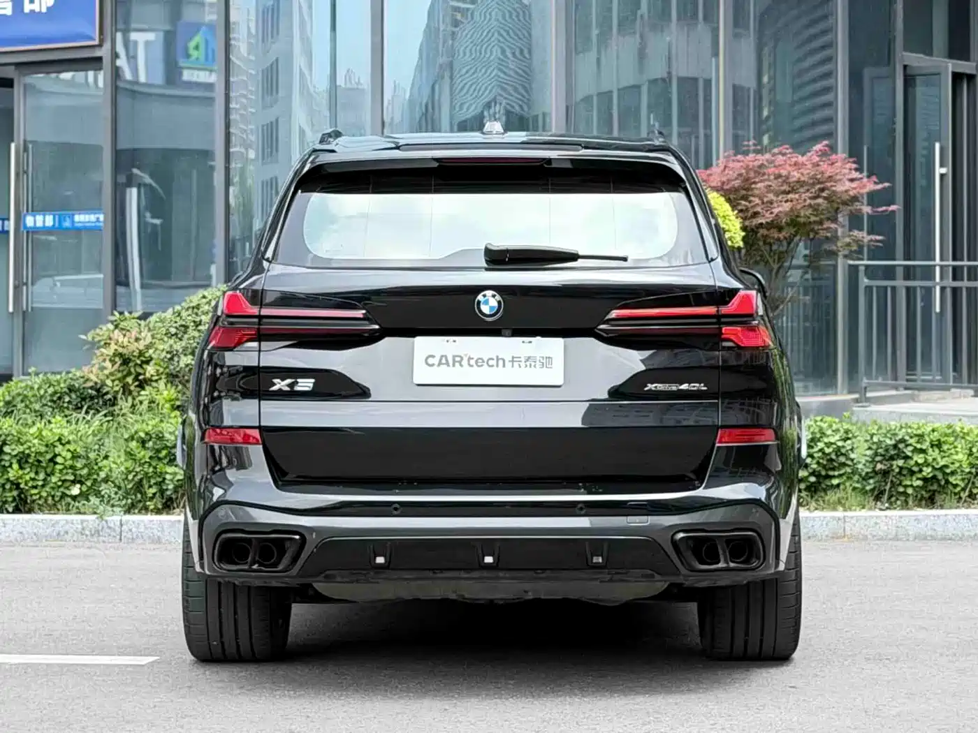 BMW X5 2023 xDrive 40Li M Sport Black Night Package фото 4