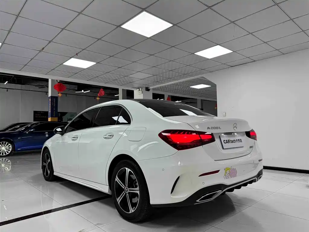 Mercedes-Benz A-Class 2024 A 200 L Fashion Edition фото 6