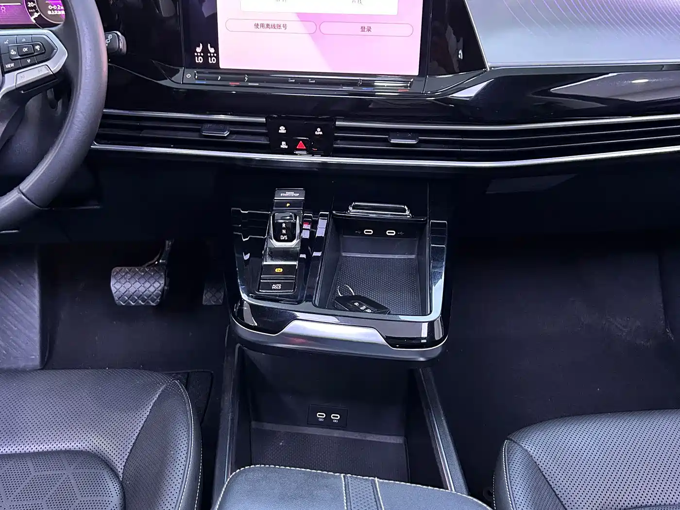 Volkswagen Talagon 2022 330TSI 2WD Luxury Premium Edition 7-Seater фото 8