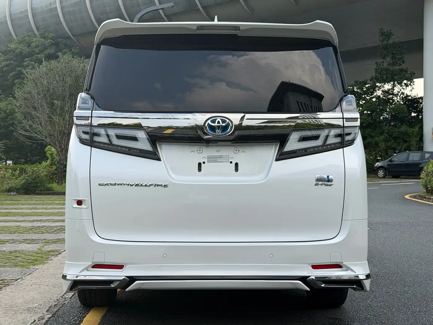 Toyota Vellfire 2021 2021 Crown Hybrid 2.5L HV Luxury Edition