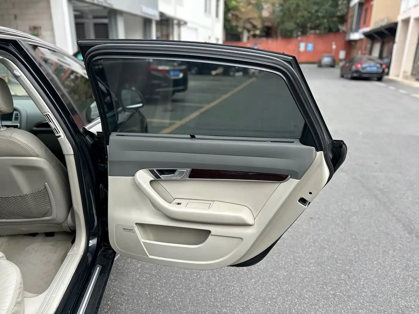Audi A6L 2010 2.7 TDI фото 28