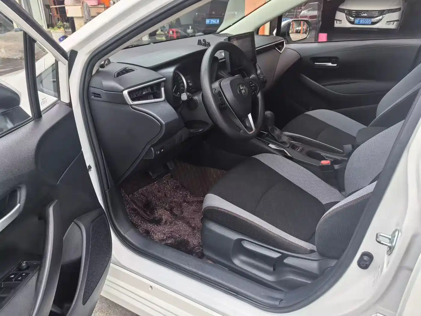 Toyota Corolla 2023 1.2T Pioneer Edition фото 7