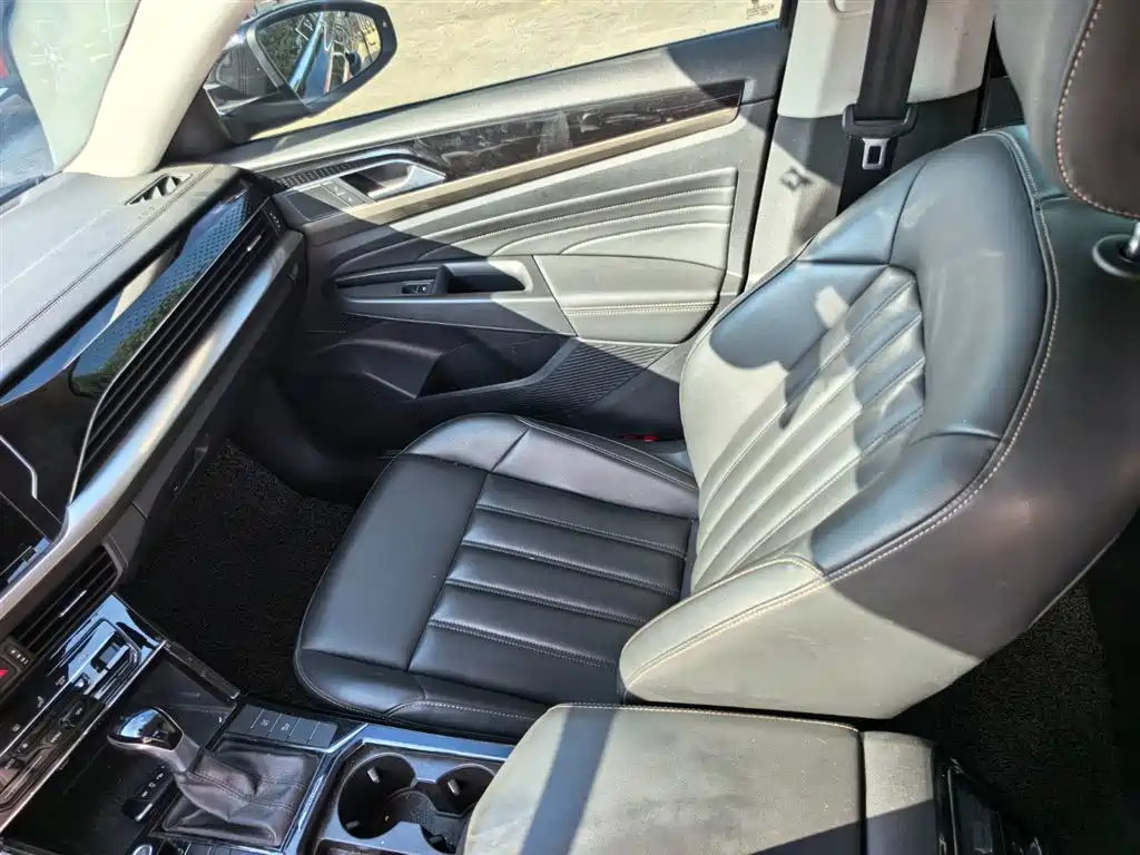 Volkswagen Passat New Energy 2020 430PHEV Hybrid Elite (China VI) фото 12