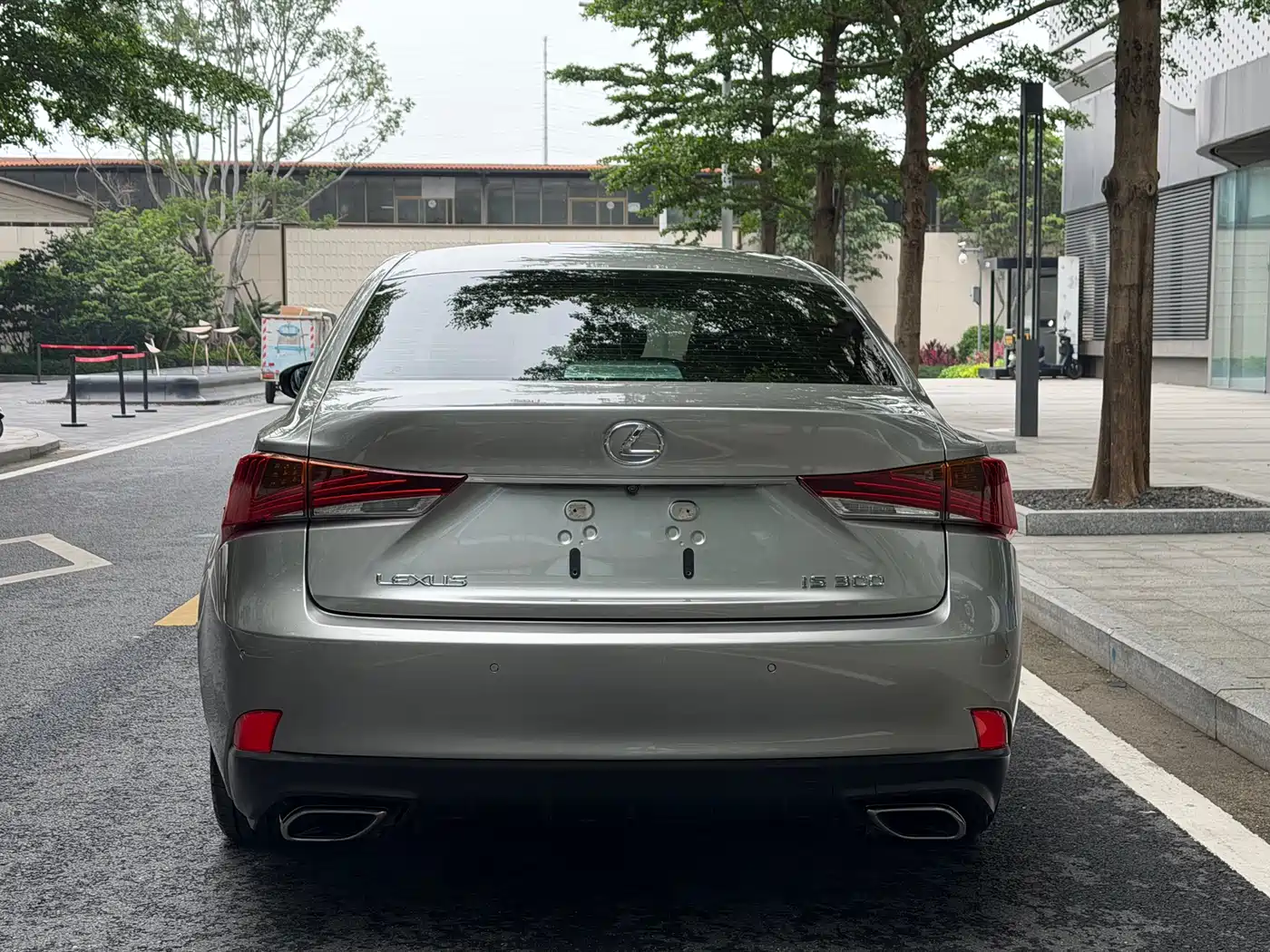 Lexus IS 2017 300 F SPORT фото 18