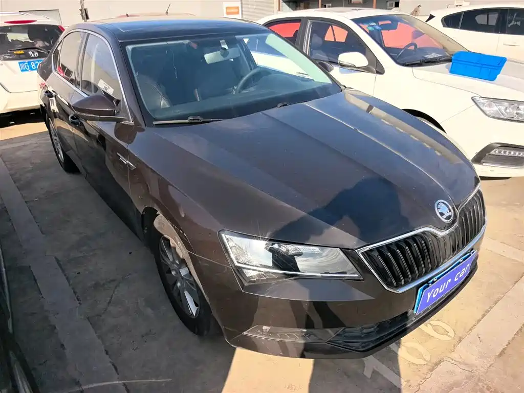 Škoda Superb 2016 TSI280 DSG Advance Edition фото 3