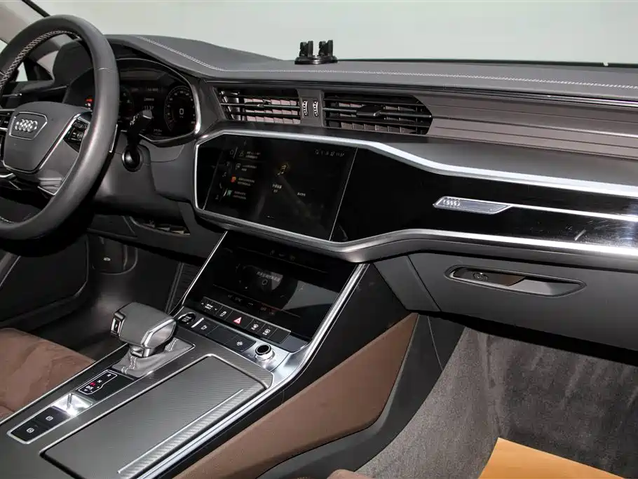 Audi A7L 2024 45TFSI S-line Dream Edition Crystal Package фото 29