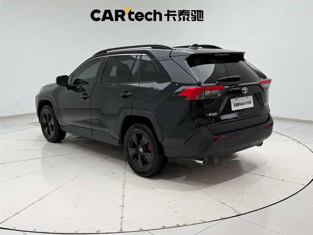 Toyota RAV4 Rongfang 2023 2.0L CVT 2WD Urban Edition фото 7
