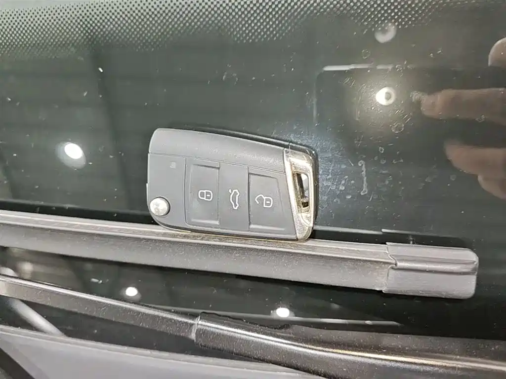 VOLKSWAGEN TU KAI