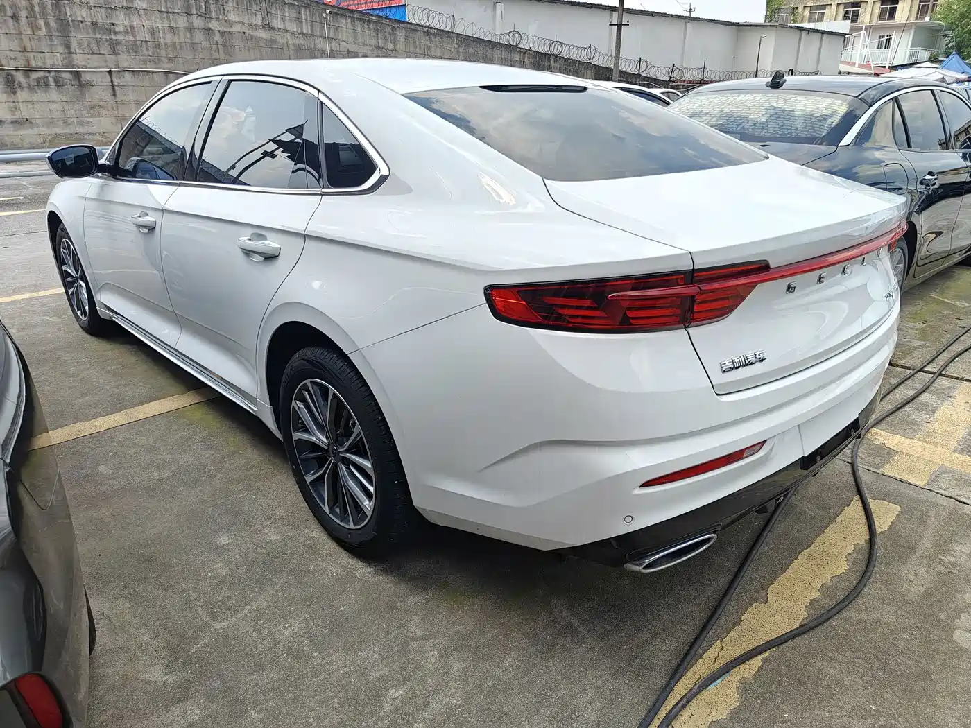 Фото 14 - Geely Preface